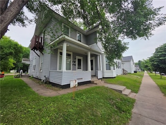 519 N Barstow St, Eau Claire, WI 54703