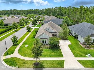 121 Pine Manor Dr, Nocatee, FL 32081