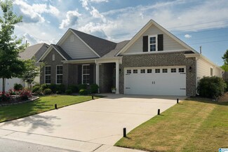 4104 Park Crossings Dr, Chelsea, AL 35043
