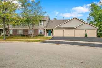 1248 N Red Oak Cir Unit 2, Round Lake Beach, IL 60073