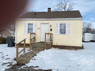 706 W 23rd St, Anderson, IN 46016