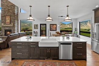 448 Us Highway 89 S, Gardiner, MT 59030