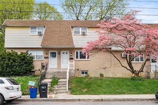 207 Ridge St, Emmaus, PA 18049