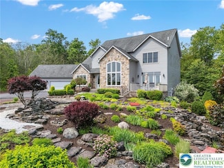 501 Gardner Rd, Roaring Brook Township, PA 18444