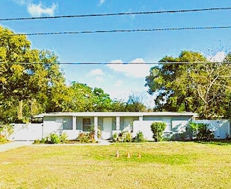 1211 E Camellia Dr, Brandon, FL 33510