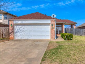 1109 SW 22nd St, Moore, OK 73170