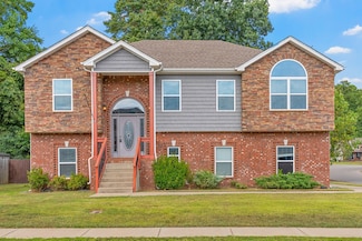 1227 Brigade Dr, Clarksville, TN 37043