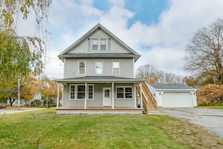 81 W Town St, Norwich, CT 06360