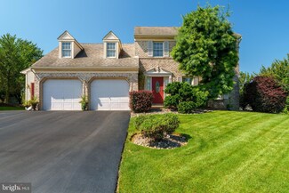 60 Brookfield Dr, Ephrata, PA 17522