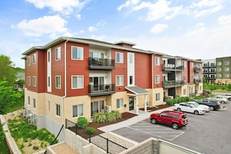 1601 N Windsor Ave Unit 301, Cottage Grove, WI 53527