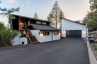 2049 NW Trenton Ave, Bend, OR 97701