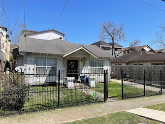 6012 Clyde St, Houston, TX 77007