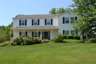 2248 Woodmont Dr, Export, PA 15632