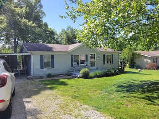 455 6th St, North Vernon, IN 47265