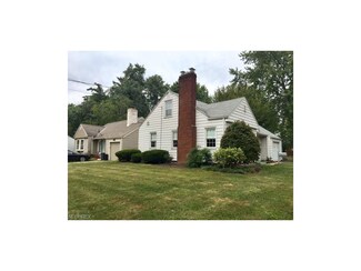 801 37th St NW, Canton, OH 44709