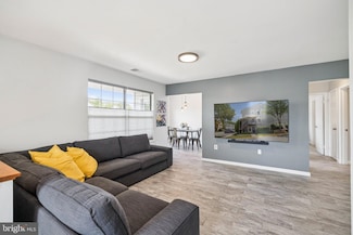 317 Moseby Ct Unit B, Manassas Park, VA 20111
