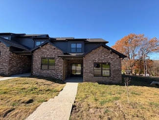 106 Nichali Dr, Charlotte, TN 37036