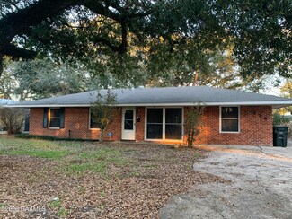 714 Vicnaire St, New Iberia, LA 70563