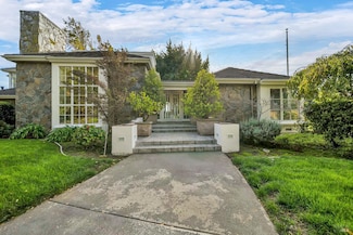 1041 Las Amigas Rd, Napa, CA 94559