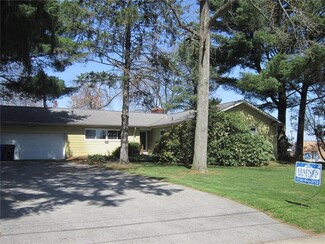 530 Kathryn St, New Wilmington, PA 16142