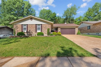 737 Vanderville Dr, Fenton, MO 63026