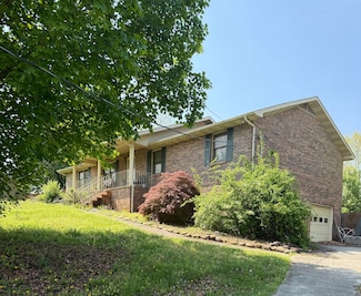 612 Valley View St, Seymour, TN 37865