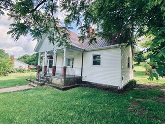 923 Main St, Bland, VA 24315