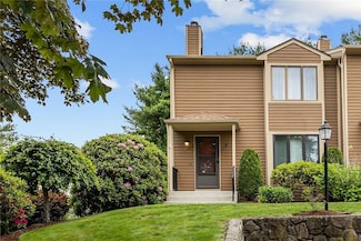 2 Tamarac Dr Unit A, Greenville, RI 02828