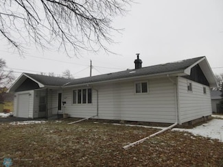 318 1st St NE, Lidgerwood, ND 58053