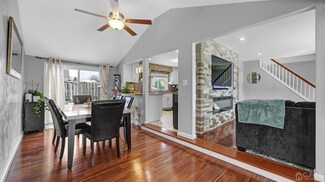 91 Crestview Rd, Fords, NJ 08863