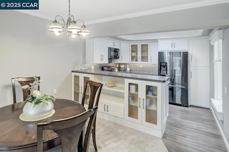 1708 Oakmont Dr Unit 1, Walnut Creek, CA 94595