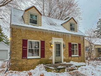 13613 W Prospect Place, New Berlin, WI 53151