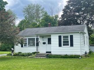 95 Marilyn Pkwy, Rochester, NY 14624