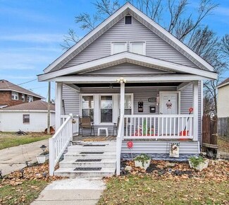 1214 Sycamore St, Niles, MI 49120