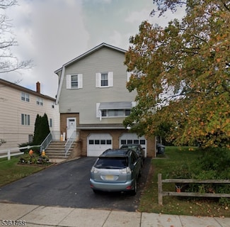 71 Miles St, Elmwood Park, NJ 07407