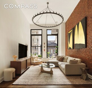 250 Mercer St Unit C302, New York, NY 10012