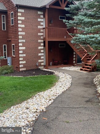 150 Pine Valley Ln Unit 1101, Hazle Township, PA 18202