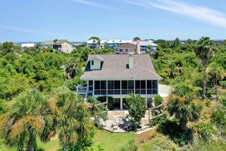 20 Tradewind Ln, Saint Helena Island, SC 29920
