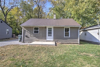 1539 N 32nd St, Decatur, IL 62526