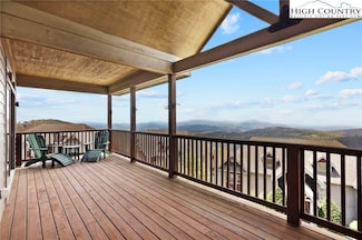 143 Wildflower Ridge Unit 17A, Sugar Mountain, NC 28604