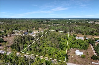 12571 Shawnee Rd, Fort Myers, FL 33913