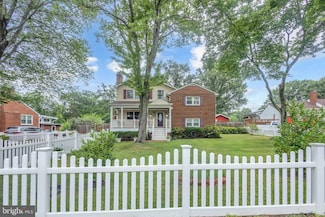 7016 Utica St, Springfield, VA 22150