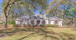 1616 Eastover Dr, Jackson, MS 39211