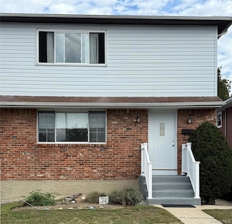 619 E Park Ave Unit Main, Long Beach, NY 11561