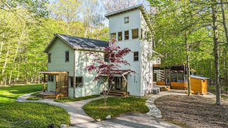 6800 Harbert Rd, Three Oaks, MI 49128