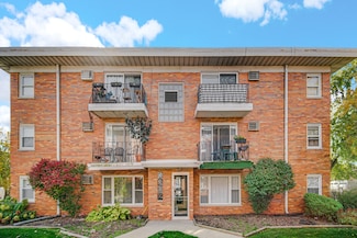 10811 S Lloyd Dr Unit 10, Worth, IL 60482