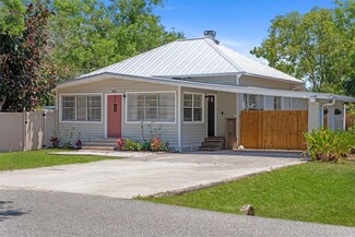 815 Hand Ave, Sarasota, FL 34232
