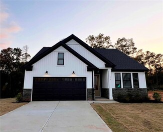 212 Tiger Lily Dr, Anderson, SC 29621