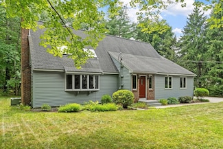 624 Old Harvard Rd, Boxborough, MA 01719