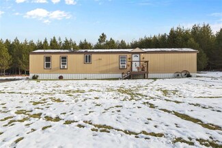 13509 E Bridges Rd, Elk, WA 99009